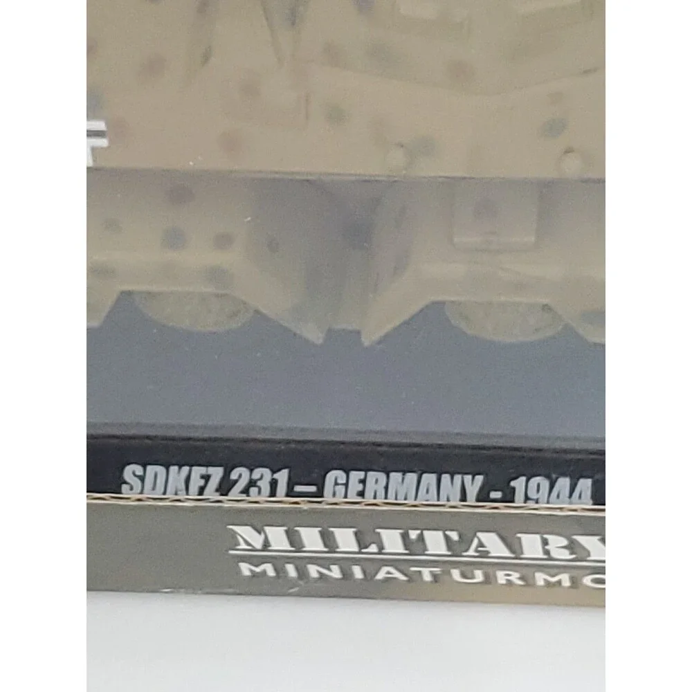 Schuco Military Series 1:43 Minaturmodelle SDKFZ 231-Germany-1944 (NIB) Collect‎